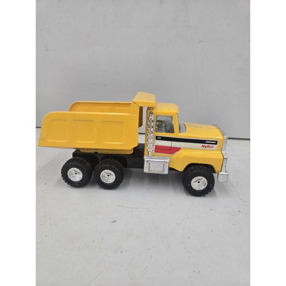 Nylint Dump Truck Pressed Steel 8"
